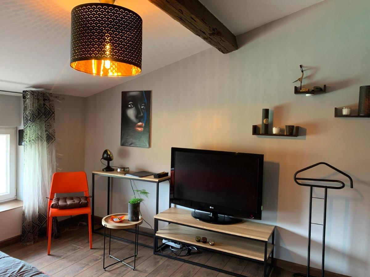 Communay Gablys Chambres ภายนอก รูปภาพ