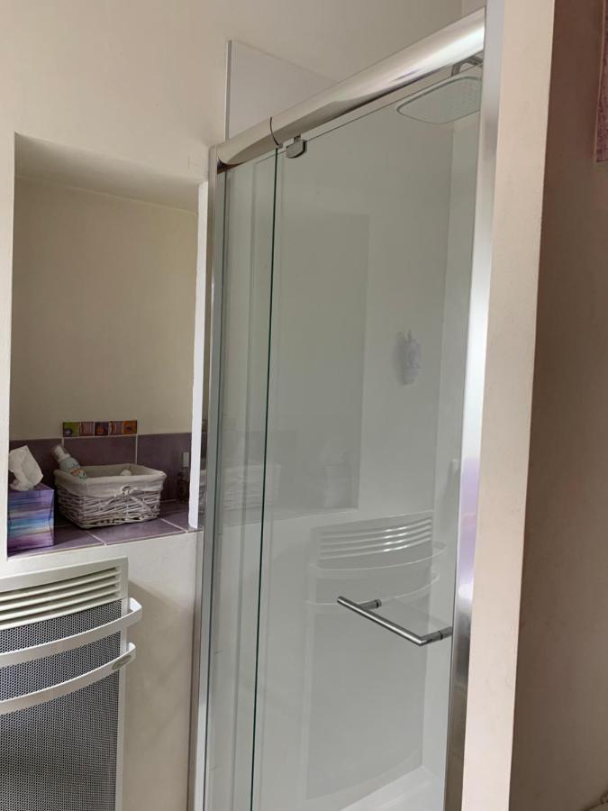 Communay Gablys Chambres ภายนอก รูปภาพ