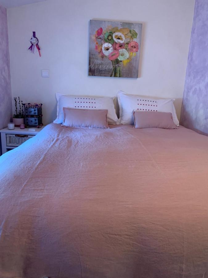 Communay Gablys Chambres ภายนอก รูปภาพ